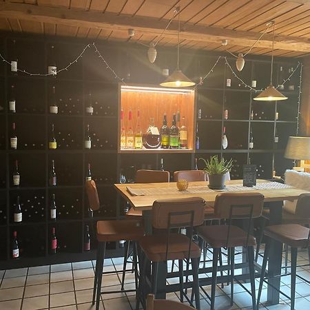 Auberge De La Perdrix Hauterive-la-Fresse Bagian luar foto