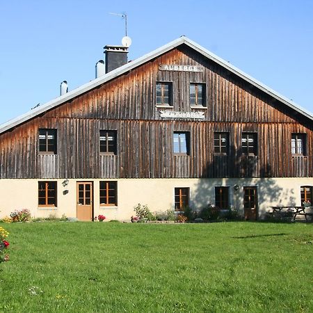 Auberge De La Perdrix Hauterive-la-Fresse Bagian luar foto